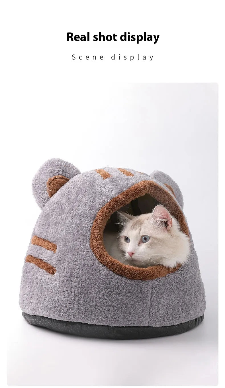 Semi-Closed Bear Head Cat Nest Bed.