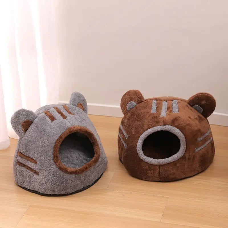 Semi-Closed Bear Head Cat Nest Bed.