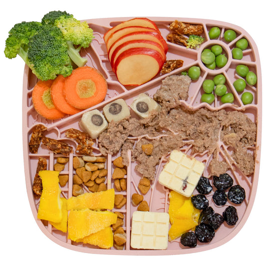 Puzzle Feeder Dog Lick MatFreezable Dog Enrichment Toys for Mental Stimulation and Anxiety Relief Silicone Lick Mat for Dogs and Cats Dog Slow Feeder That Supports All Types of FoodPink